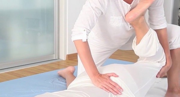 What Is a Shiatsu Massage How Does it Benefit You