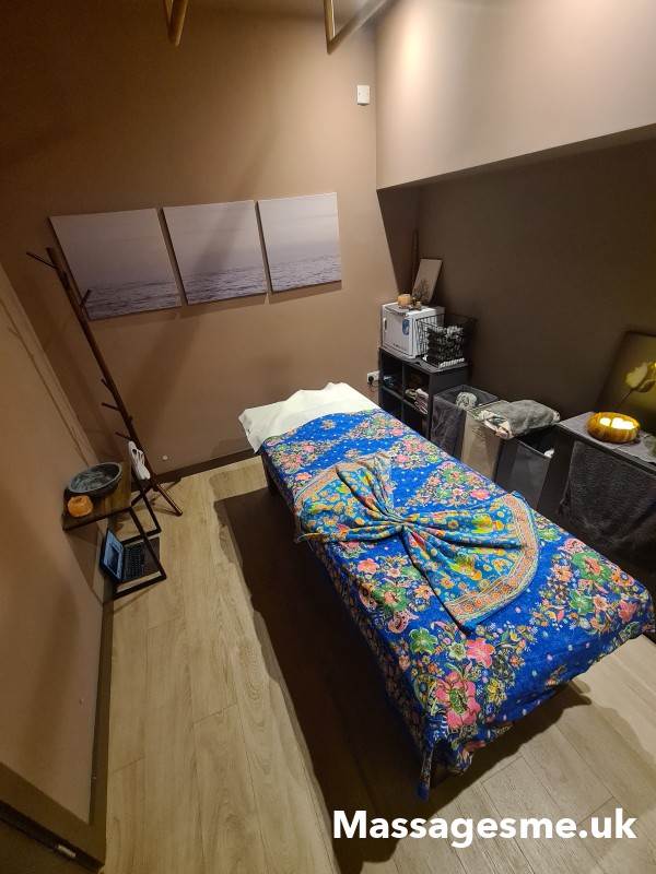 Deep Tissue & Thai Remedial Massage Therapy In Hampton Wick